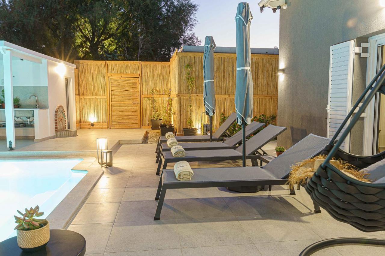 Nikkon Luxury Living Vila Arvi  Exterior foto