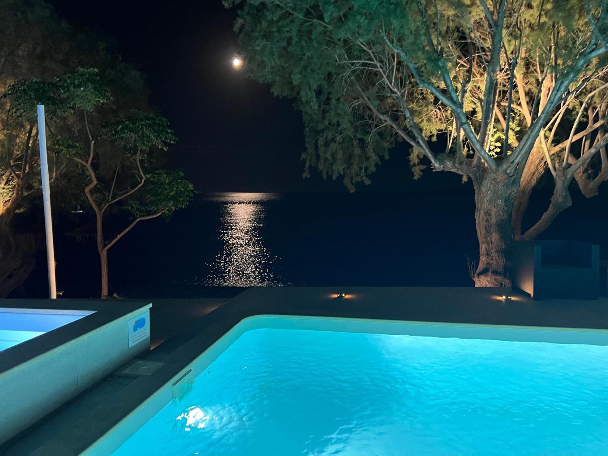 Nikkon Luxury Living Vila Arvi  Exterior foto